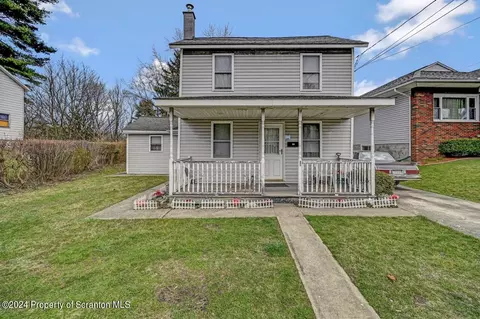645 York Ave, Avoca, PA 18641