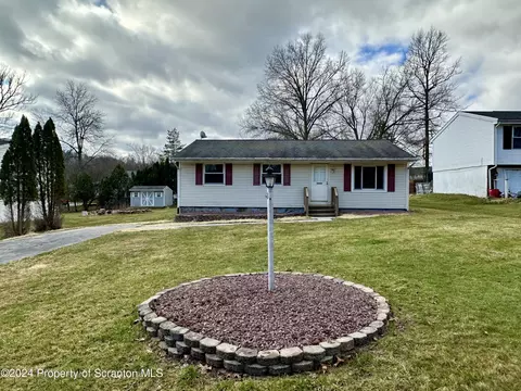 11 Hillcrest Rd, Tunkhannock, PA 18657