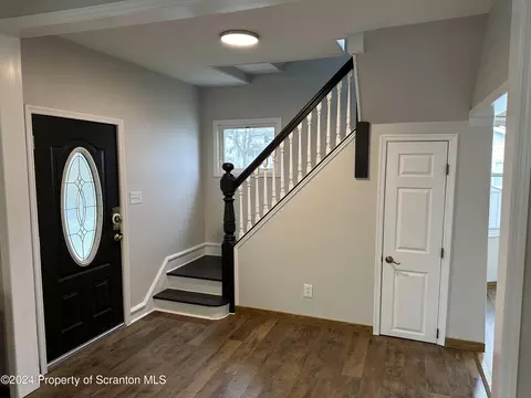 Entry Way - 414 Second St, Dunmore, PA 18512 photo 1 of 3