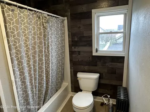 Bath - 414 Second St, Dunmore, PA 18512 photo 1 of 2