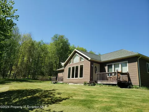 1241 Wilcox Rd, Meshoppen, PA 18630