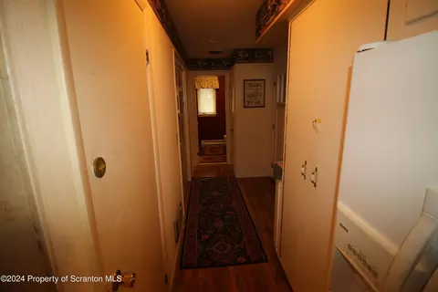 Entry Way - 1801 E Gibson St, Scranton, PA 18510 photo 2 of 3