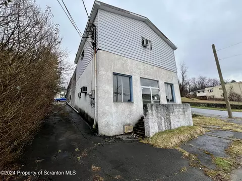 1729 Cedar Ave, Scranton, PA 18505 photo 2