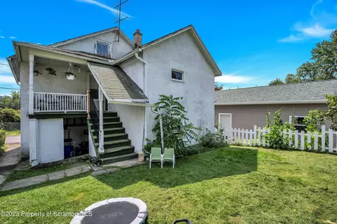 213 Hickory St, Blakely, PA 18452