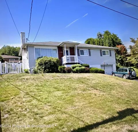 216 Dale Ave, Scranton, PA 18504