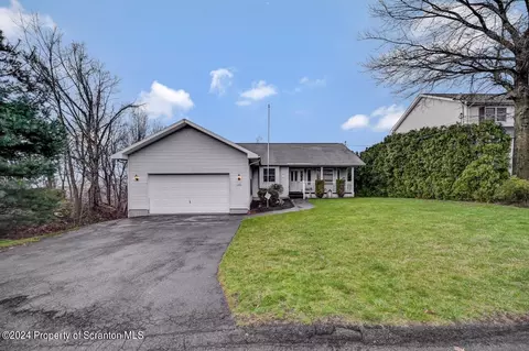 102 Jane St, Dunmore, PA 18512