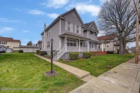 424 Washington, Taylor, PA 18517