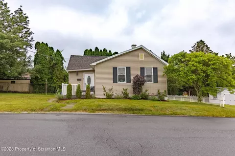 513 Von Bergen St, Old Forge, PA 18518