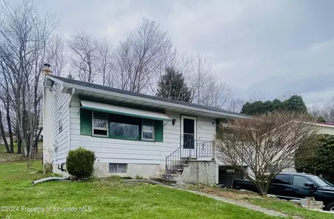 107 Gardner St, Moscow, PA 18444