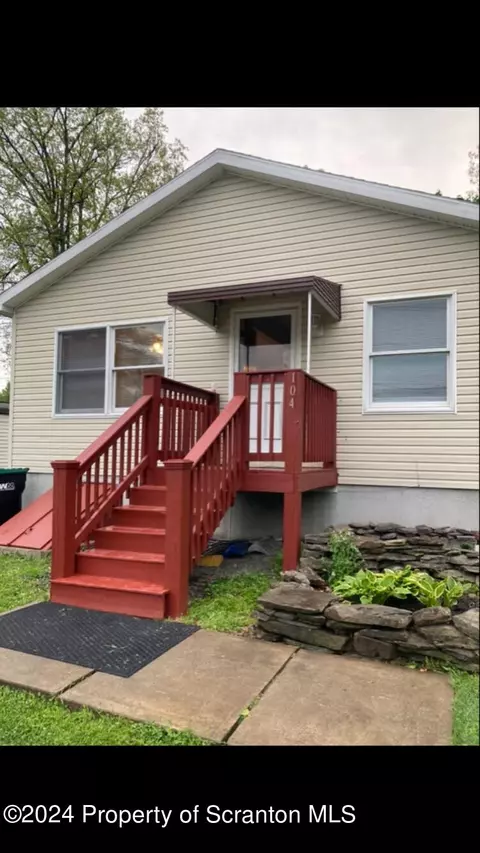 104 Mahon Ave, Factoryville, PA 18419