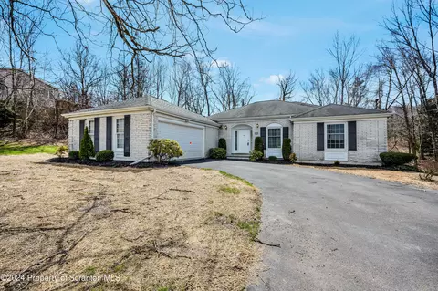 113 Jomar, Roaring Brook Twp, PA 18444