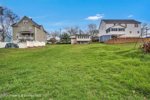 2642 Birney Ave, Scranton, PA 18505