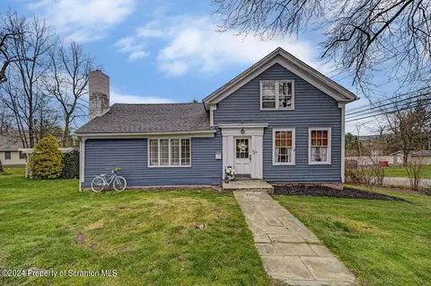 128 N Abington Rd, Clarks Green, PA 18411
