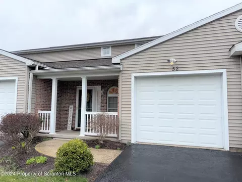 52 Parkland Dr, Clarks Summit, PA 18411
