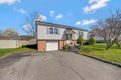 202 Thomas St, Jessup, PA 18434