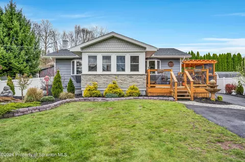 400 Lincoln Ave, Jermyn, PA 18433