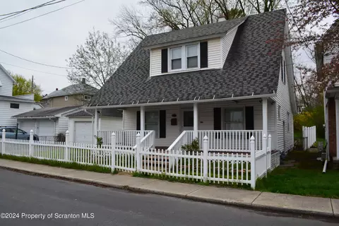 1733 Beaumont Ave, Scranton, PA 18508