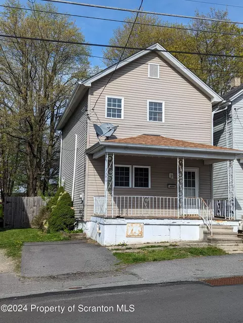 630 E Lackawanna Ave, Olyphant, PA 18447