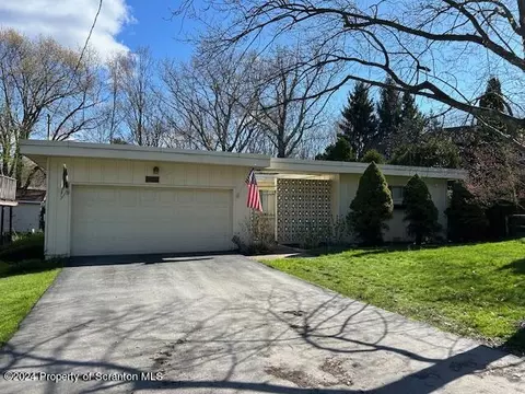 71 Snook St, Scranton, PA 18505