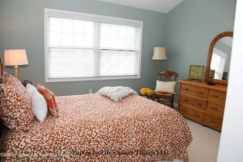 Bedroom - 306 Thackeray Cl, Moosic, PA 18507 photo 3 of 3