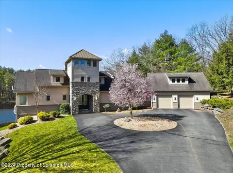 248 Williams Rd, Hawley, PA 18428