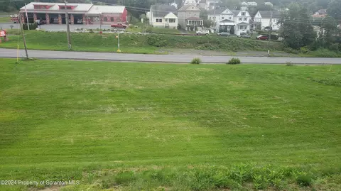 1587-1589 San Souci Pkwy, Hanover Twp, PA 18706