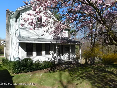 1030 Lookout Dr, Scranton, PA 18504