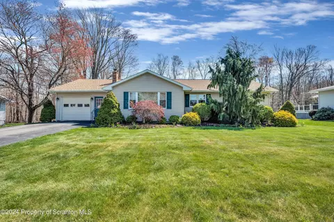 209 Shady Dr, Roaring Brook Twp, PA 18444