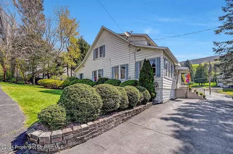101 Snyder, South Abington, PA 18411
