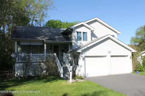 840 Spruce St, Olyphant, PA 18447