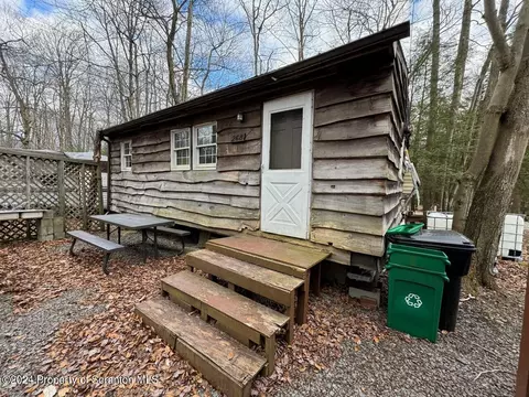 268 Hiwasse Trl, South Sterling, PA 18460
