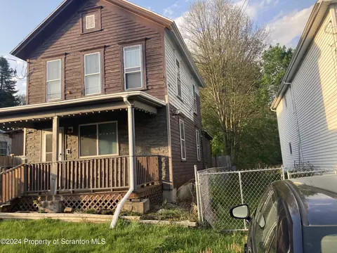 1202 Philo St, Scranton, PA 18509 photo 3