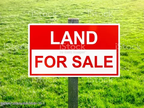 Myrtle Avenue, Hawley, PA 18428