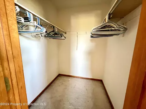 906 Sunset Dr, Olyphant, PA 18447 photo 25