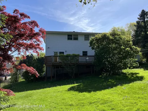 906 Sunset Dr, Olyphant, PA 18447 photo 37