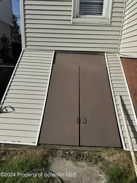 612 Main St, Moosic, PA 18507 photo 39