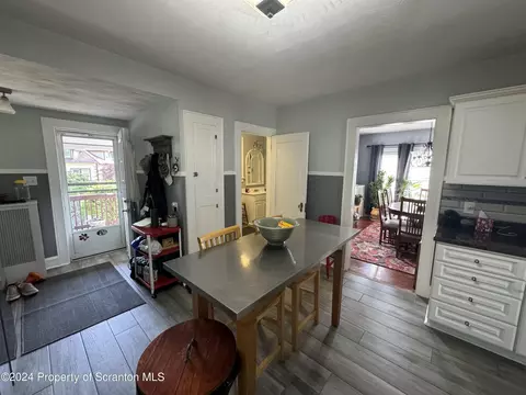 612 Main St, Moosic, PA 18507 photo 32