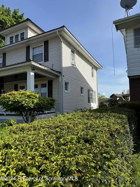 612 Main St, Moosic, PA 18507 photo 7