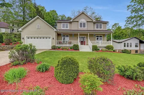 208 Maggies Rd, Clarks Summit, PA 18411