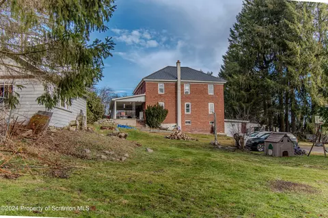 242 Hudson St, Forest City, PA 18421