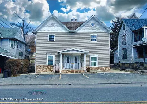 107 109 Cherry St, Dunmore, PA 18512