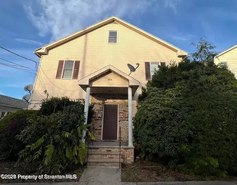 835 Maple St, Scranton, PA 18505
