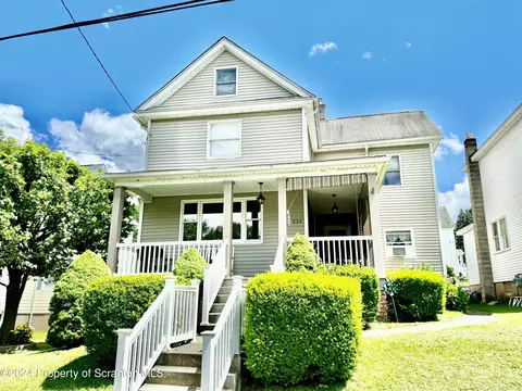 236 Bellman St, Throop, PA 18512