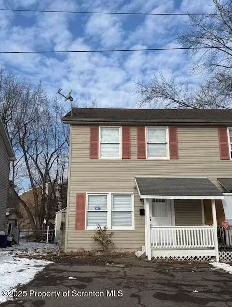 118 Herman Park Pl, Kingston, PA 18704
