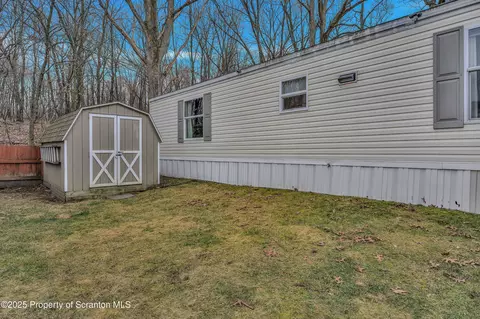 8 Joyce St, Moosic, PA 18507 photo 36