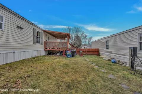 8 Joyce St, Moosic, PA 18507 photo 37