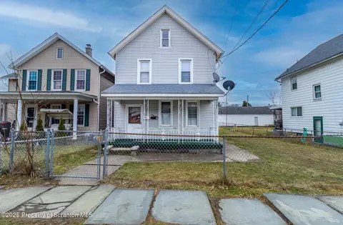 1230 Diamond Ave, Scranton, PA 18508