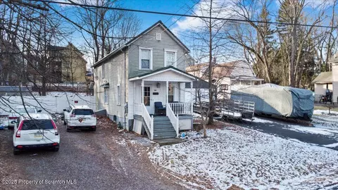 241 W Parker St, Scranton, PA 18508