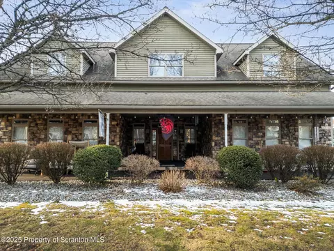 230 Constitution Ave, Jessup, PA 18434