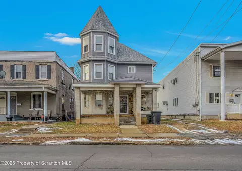 991 Albright Ave, Scranton, PA 18508